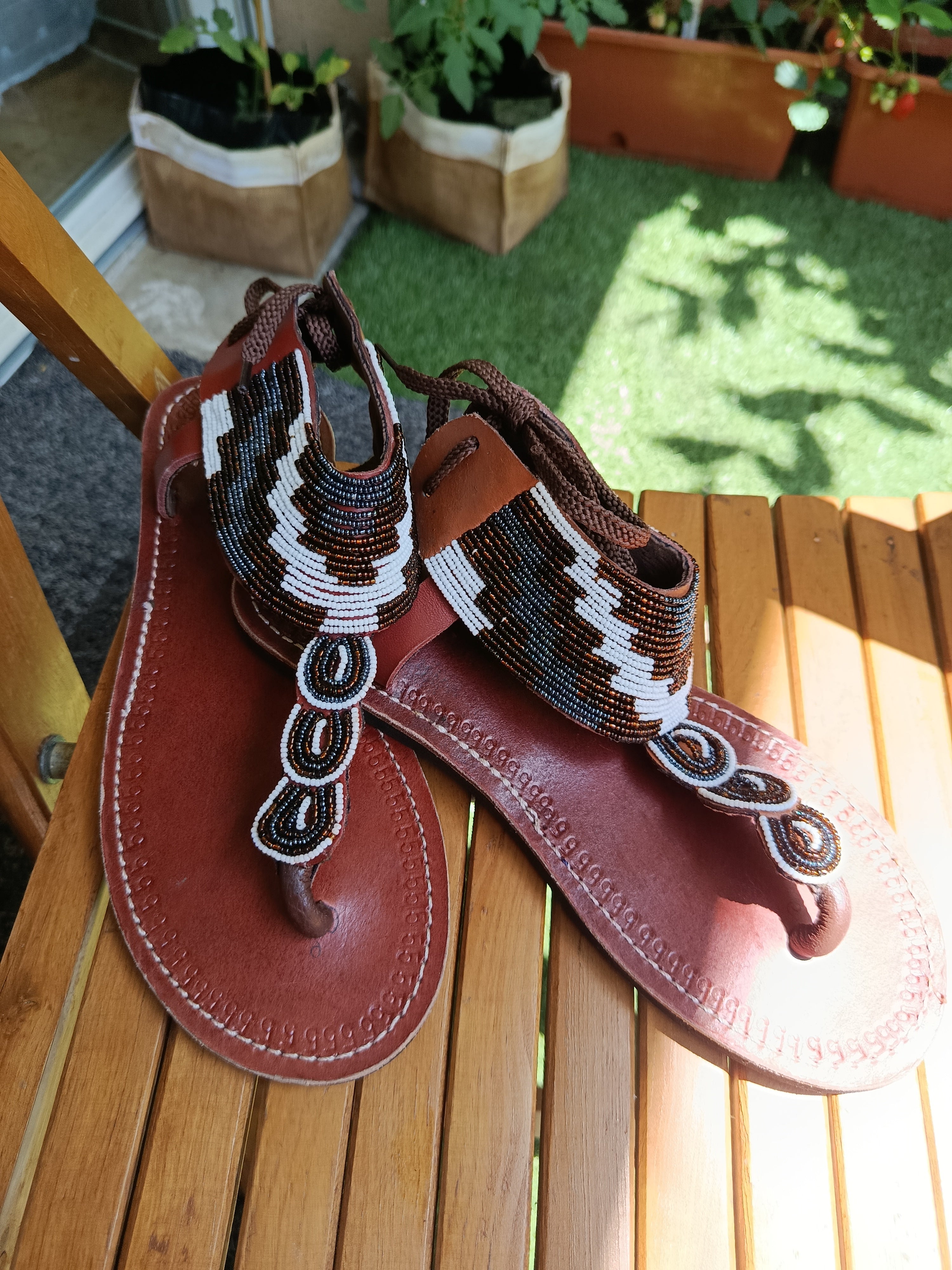 Sandales cuir Masai femme – Élégance artisanale épurée