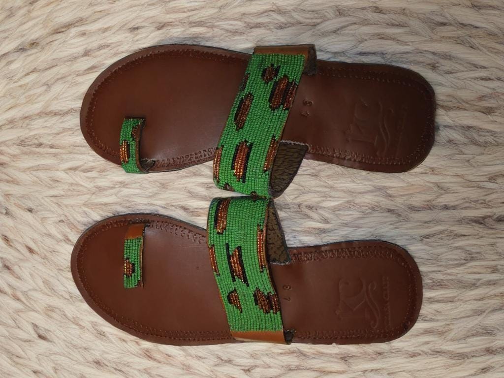 Sandales en cuir artisanales femme