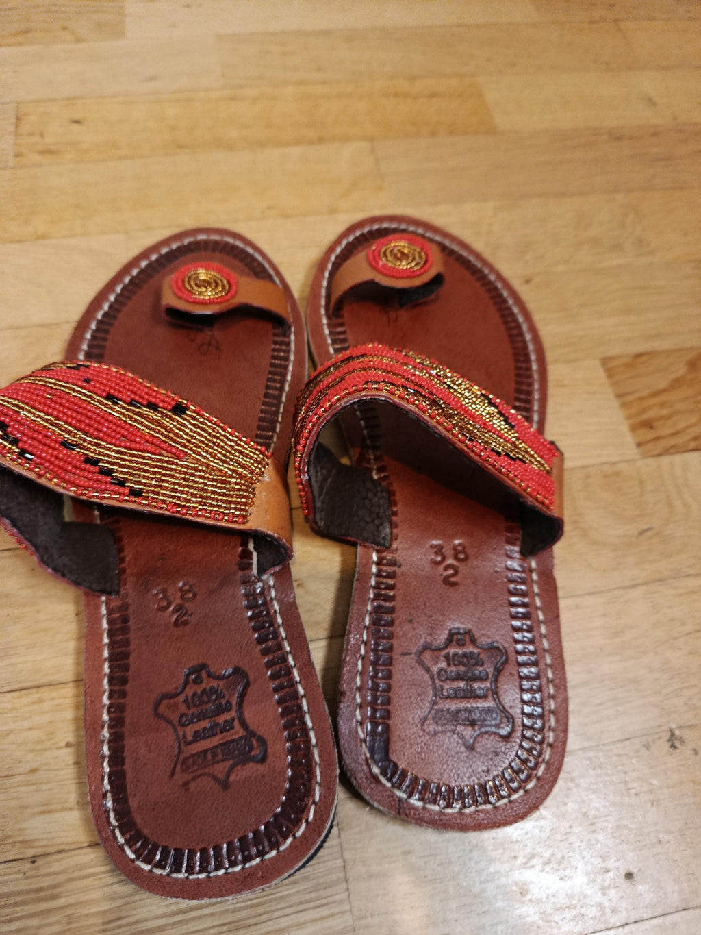 Sandales en cuir artisanales femme