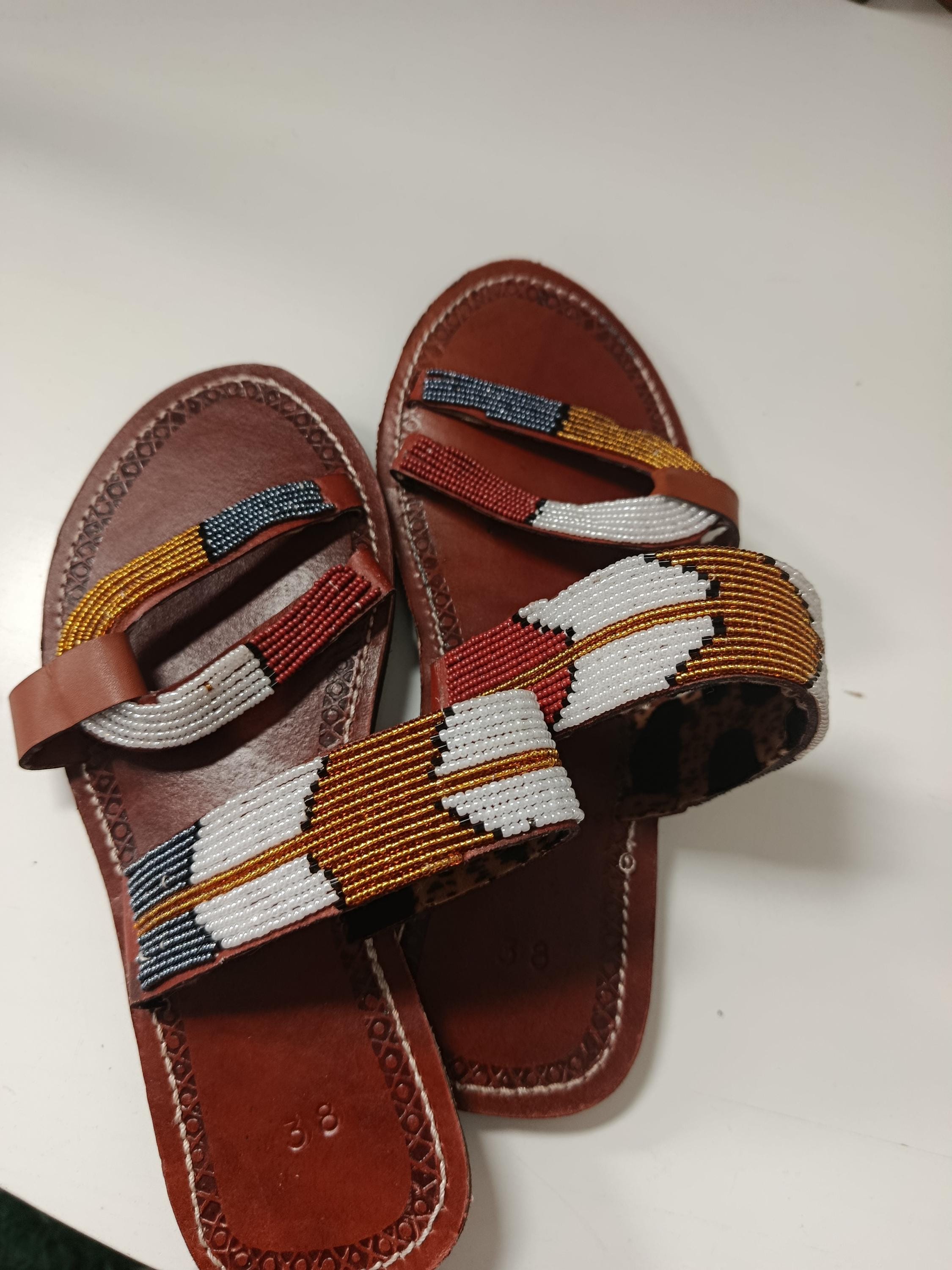 Chaussures dété élégantes et éthiques