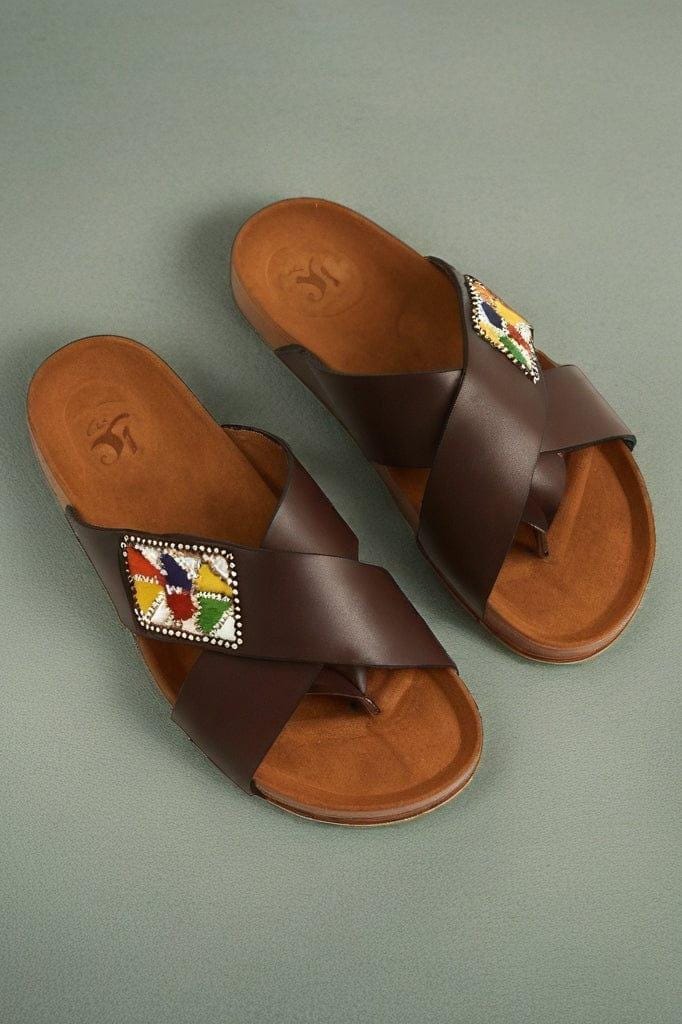 Sandale Masaï Homme « Baba »  Tong cuir marron bandes croisées & perles multicolores | Perlacuir