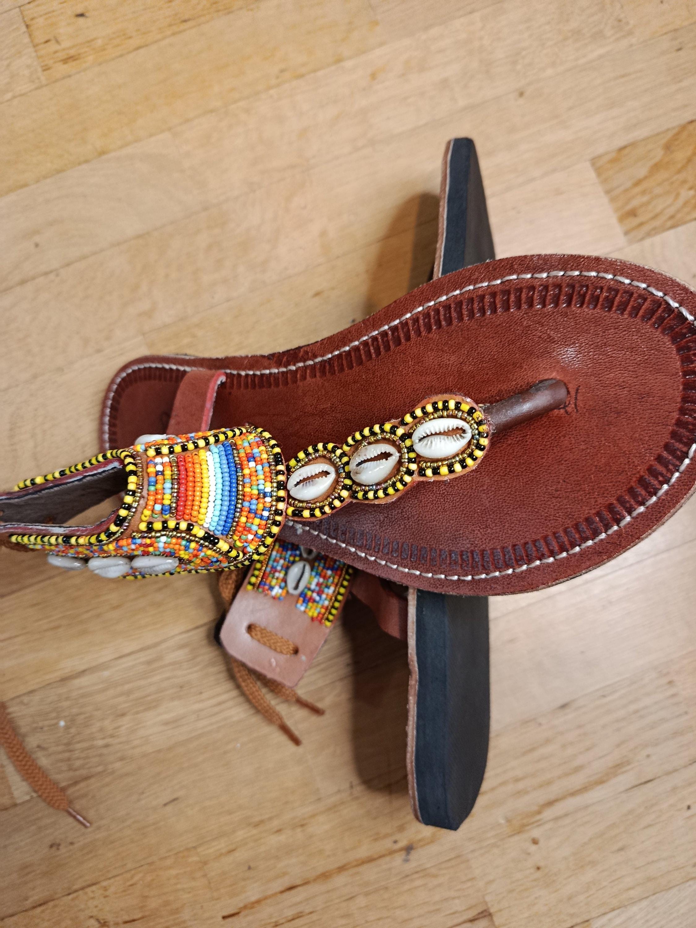 Sandales Cuir Perles et Cauris Masai Femme  Artisanat Unique