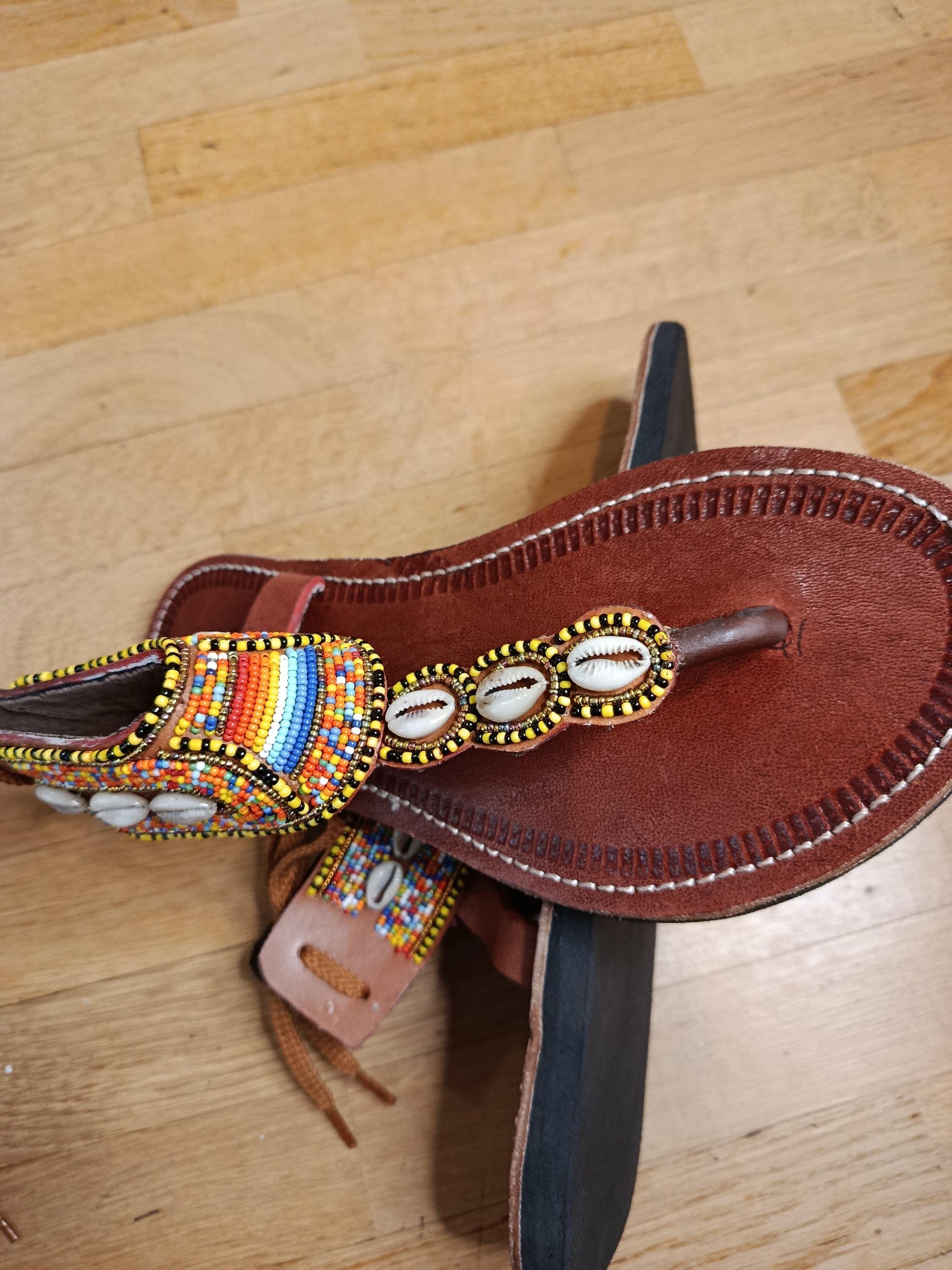 Sandales Cuir Perles et Cauris Masai Femme  Artisanat Unique