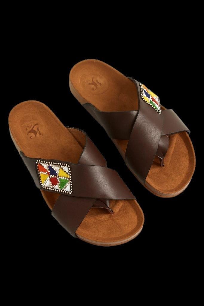 Sandale Masaï Homme « Baba »  Tong cuir marron bandes croisées & perles multicolores | Perlacuir