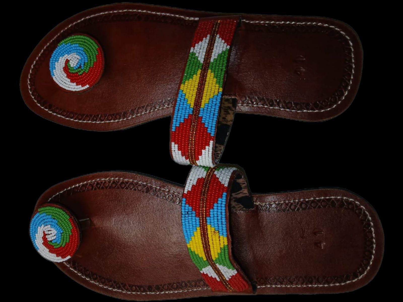 Sandale Masaï « Bahari »  Tong cuir marron perles bleu & blanc | Perlacuir