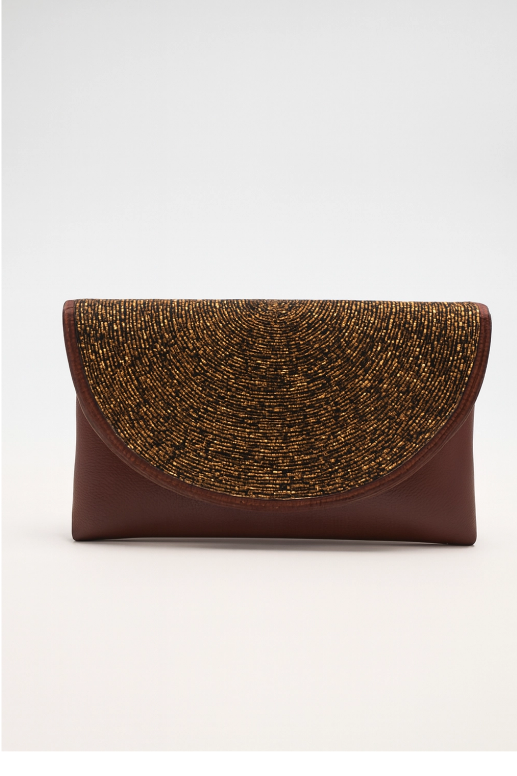 Pochette en cuir perlées