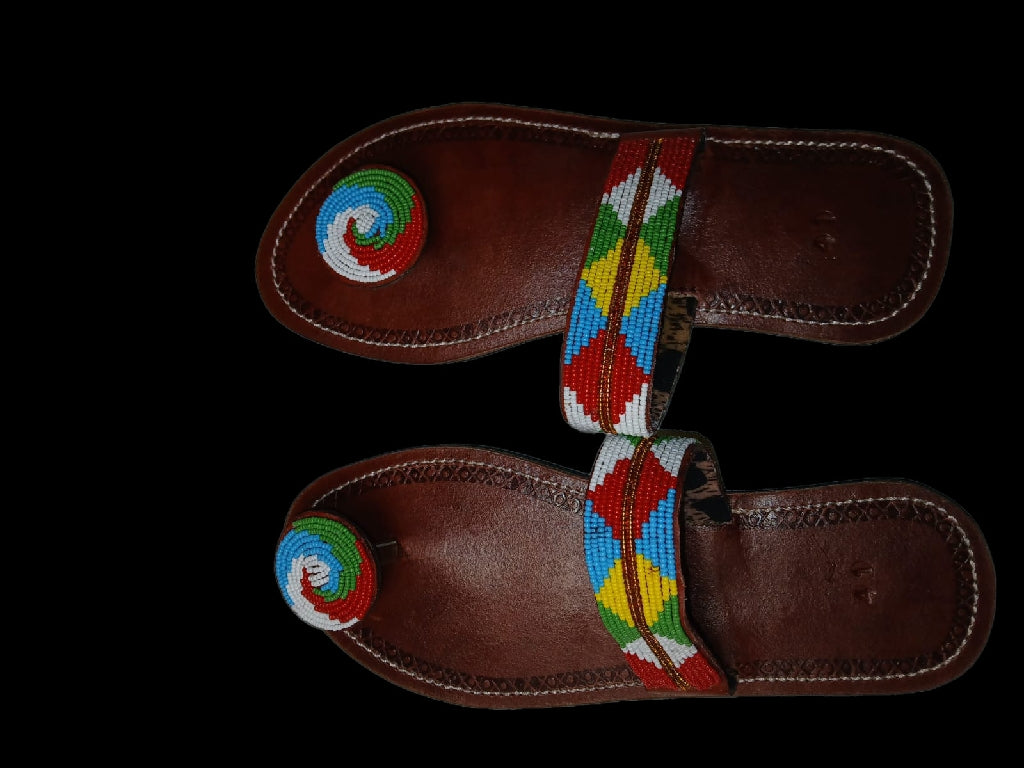 Sandales en cuir perlées