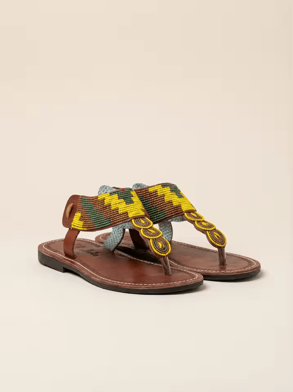 Sandale Masaï « Msitu » – Sandales cuir marron perles géométriques vert & jaune & lanières cheville