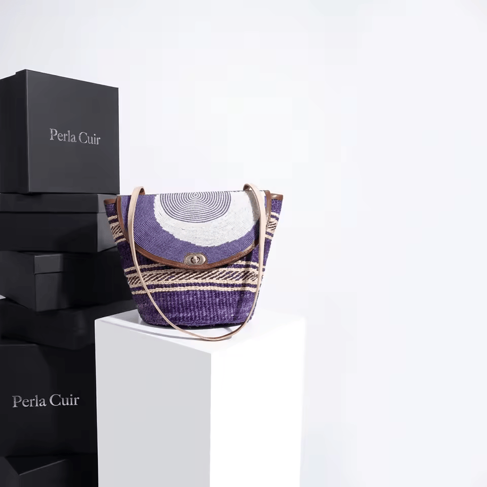 Bahari Kubwa – Grand sac seau sisal violet & cuir | Perlacuir