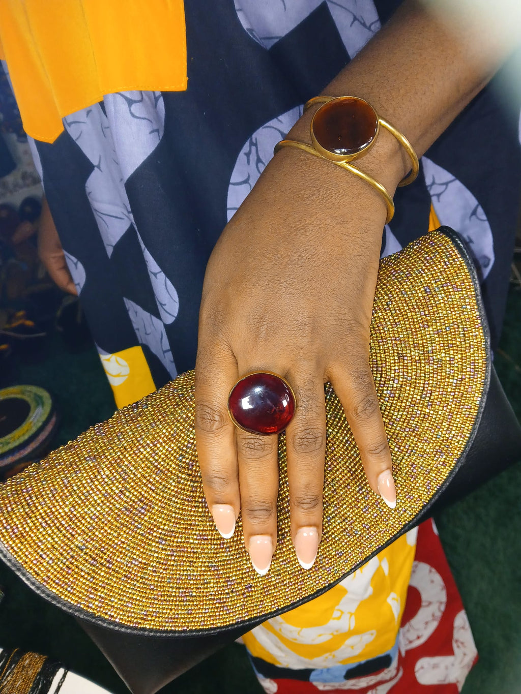 Pochette en cuir perlées