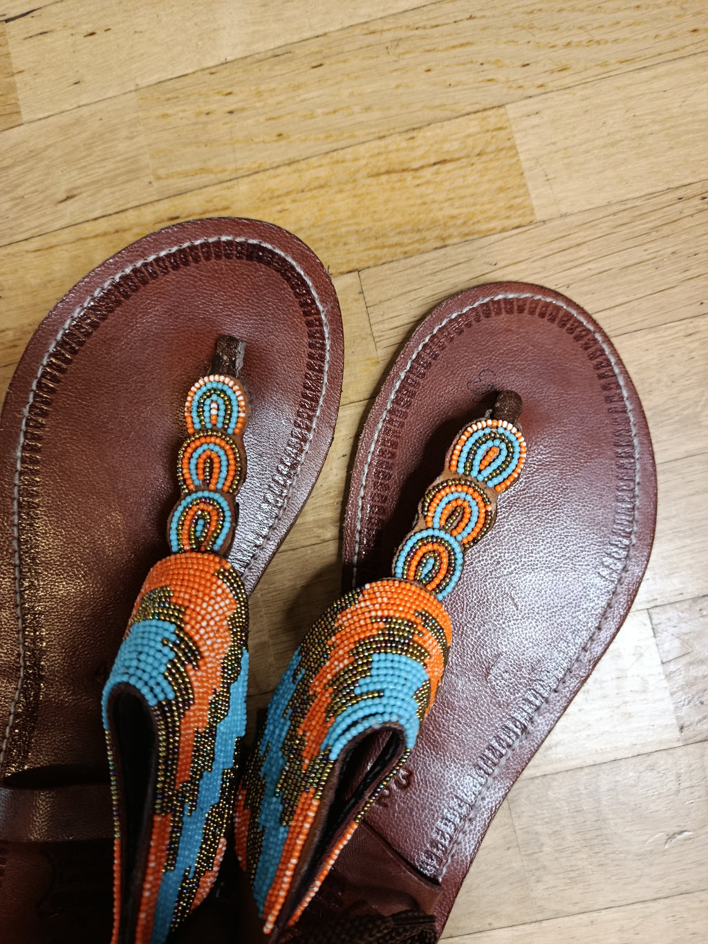 Sandales cuir et perles Masai femme – Authenticité artisanale
