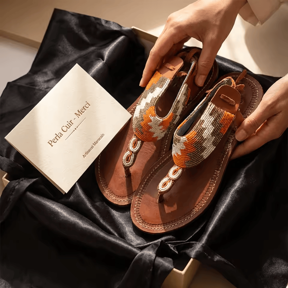 Zawadi – Sandale cuir cognac perles Masaï & lanière | Perlacuir