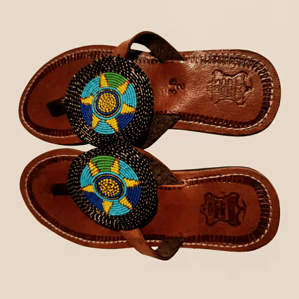 Sandale Masaï « Imara » – Tong cuir perles Masaï artisanale | Perlacuir